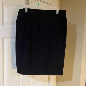 ELLE black skirt size L